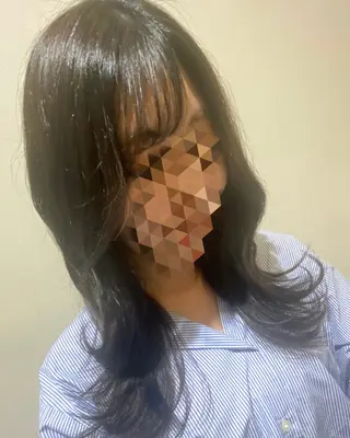 ミディアム 菅野 奏のヘアスタイル