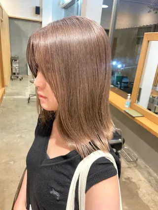 ミディアム ショート/ウルフ ハイトーン/カイセイのヘアスタイル