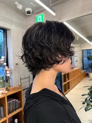 ショート パーマ ｻｶﾓﾄ ﾅｵﾐのヘアスタイル