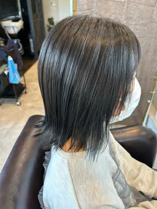 ミディアム カラー ヤマダ タケトのヘアスタイル