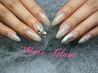 ネイル MoreGlam Nailsのネイルデザイン