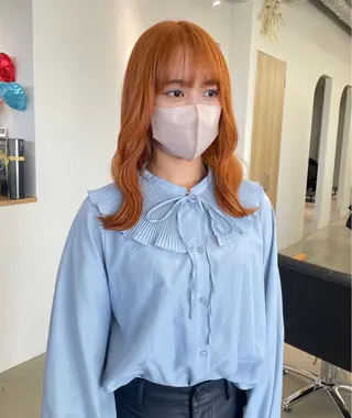 セミロング kana/ ブリーチ/暖色のヘアスタイル