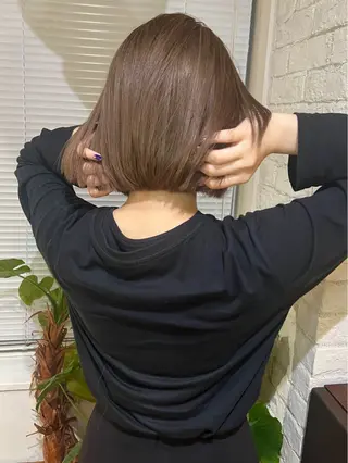 カラー UNBIRTHDAY Erenaのヘアスタイル