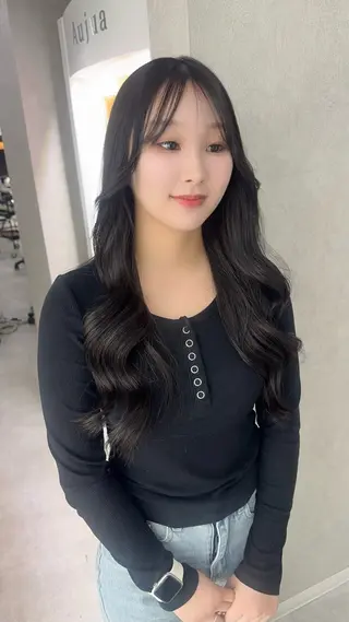 ロング カラー 赤み無し柔らかカラー 【梅田】madokaのヘアスタイル