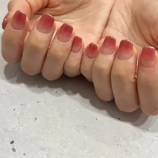 ネイル スワローネイル misatoのネイルデザイン