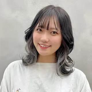 セミロング カラー 髪質改善⌇透明感 カラー⌇川上葵のヘアスタイル