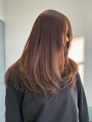 セミロング カラー ほの カラー特化/ ブリーチ/ボブのヘアスタイル