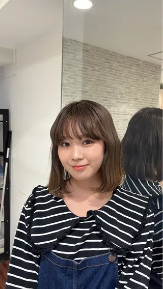 ミディアム カラー 艶髪【カラー支持率 No.1】リノ🪐のヘアスタイル