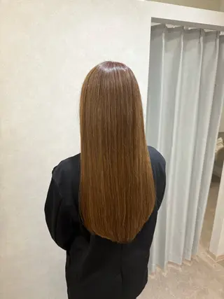 ロング カラー 炭屋 波音のヘアスタイル