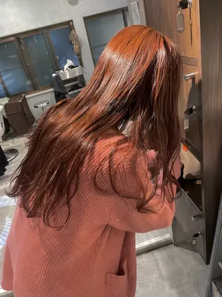 ロング カラー 岩渕 春菜のヘアスタイル