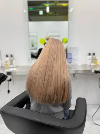 ロング 艶髪ハイトーンカラー 渋谷🎀ririkaのヘアスタイル