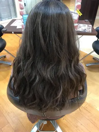 カラー R hair🧡 伊藤美和🤎のヘアスタイル