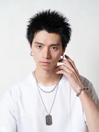 ショート メンズ パーマ職人🔥／短髪 執行役員／YUTAのヘアスタイル