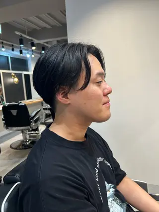 ショート パーマ メンズ SYUYA/パーマ/ センターパートのヘアスタイル