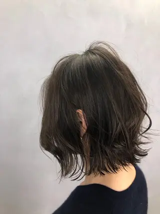 ミディアム カラー IT by ALBUM立川のヘアスタイル