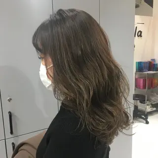 セミロング カラー 狩野 羅夢のヘアスタイル