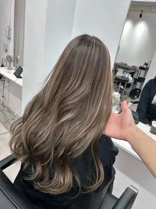 ロング カラー ハイライト/レイヤー 河原町/Manatoのヘアスタイル