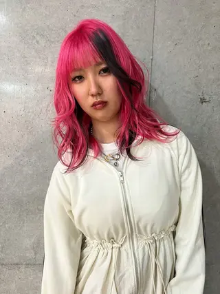 カラー はなえ/ブリーチ/複 雑履歴修正のヘアスタイル