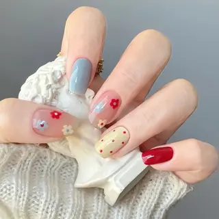 ネイル U+ 美容室のネイルデザイン