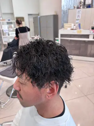 ショート パーマ メンズ 🐧デザインパーマ 🐧小沢有佑のヘアスタイル