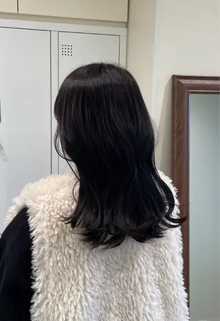 セミロング カラー 垢抜け小顔レイヤー オリーブ/スミレのヘアスタイル
