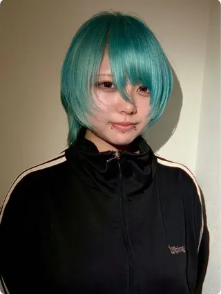 ショート カラー なんば🍓 似合わせカラー🐬のヘアスタイル