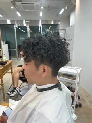 パーマ メンズ 伊藤 郁弥のヘアスタイル