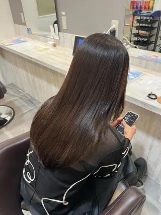 セミロング カラー 叶 妃万里のヘアスタイル
