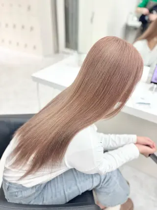 ロング カラー 🖤ハイトーン× レイヤー🖤SARAのヘアスタイル