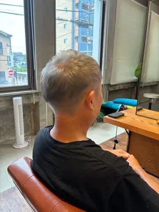 カラー メンズ 山形 梨沙のヘアスタイル