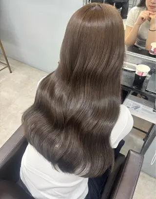ロング カラー 桐生 かれんのヘアスタイル