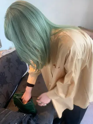 ロング カラー SAKINO. ベージュカラーのヘアスタイル