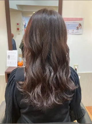 ロング MOLLA ✂️辻桃加のヘアスタイル