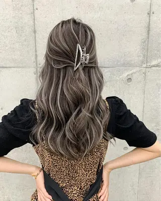 ロング カラー 齋藤 梨乃のヘアスタイル