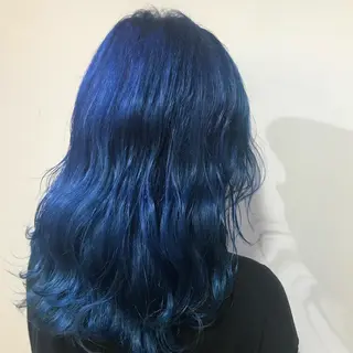 ミディアム カラー AOI✩⡱ 。のネイルデザイン