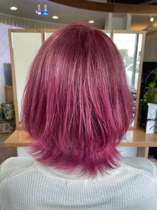 ショート カラー 青木 梨奈のヘアスタイル