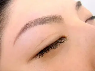 アイブロウ Aionlash 亜紀のマツエク・マツパデザイン