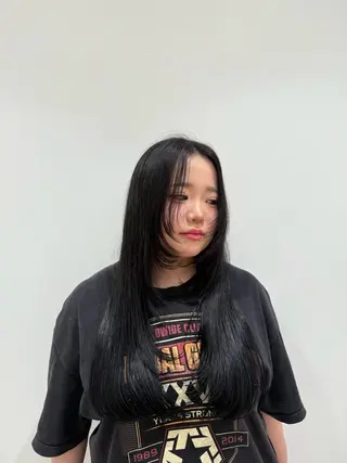 ロング カラー パーマ×レイヤー| カラー カホ🪩🤍のヘアスタイル