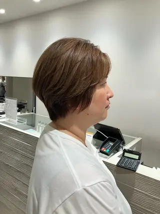 ショート サキ🤍ハイトーン 🩰くびれ巻きヘアのヘアスタイル
