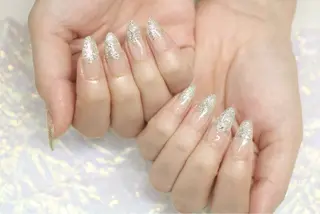 ネイル Leonie ｵｵｲのネイルデザイン