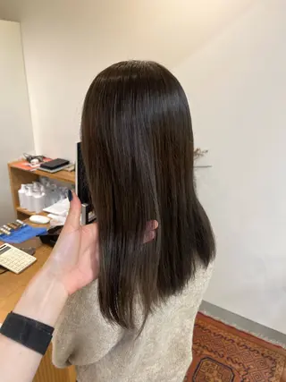 カラー 新美 あかねのヘアスタイル