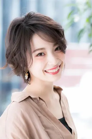 ショート カラー デザインカラーウルフ 宙也のヘアスタイル