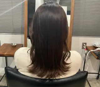 ロング 山田 真知子のヘアスタイル