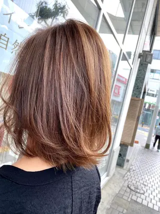 ショート カラー デザインカラー✨新倉 佑奈のヘアスタイル
