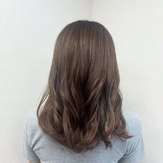 セミロング カラー 日下 なるみのヘアスタイル