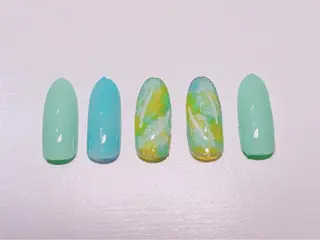 ネイル EMTY所属・丸山 智香のネイルデザイン