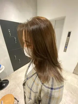 セミロング カラー ヘアアレンジ 【艶髪×韓国風】 毛流れ職人 RYOのヘアスタイル