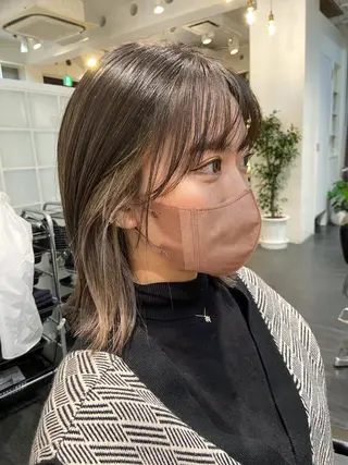 ミディアム shiori ﾍﾞｰｼﾞｭｶﾗｰのヘアスタイル