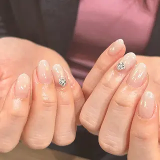 ネイル パラジェルサロン 大人女性が通うサロンのネイルデザイン