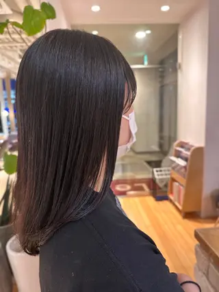 セミロング 松浦 麻衣のヘアスタイル